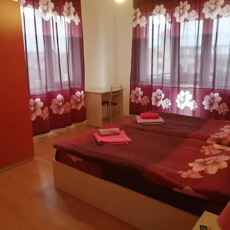 Guest house Miranis Houses *